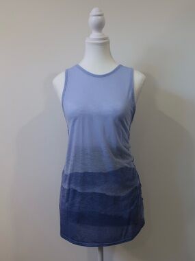 Old Navy Blue Ombre Dip Dye Performance Tank Top Medium Tall Sporty Core Workout